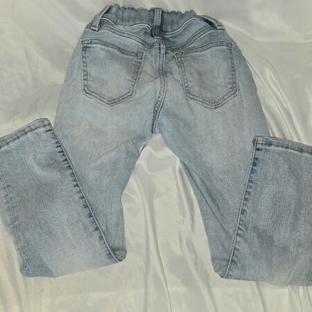 Old Navy Kids Boys Light Blue Distressed Straight Leg 360 Slim Jeans Size 7